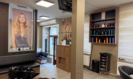 Friseursalon Kama: Friseur in Leipzig