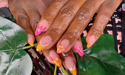 Rose Bomb’ongles : Manucure à Yssingeaux
