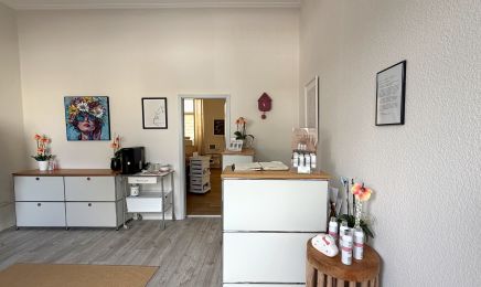Beautyflash by Andrea Canini : Kosmetikstudio in Duisburg
