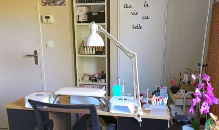 Style ongle sabrinette : Manucure à Francheville