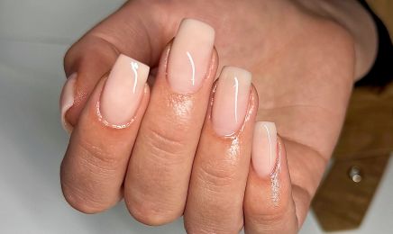 Les ongles de Louise  : Manucure à Maubec