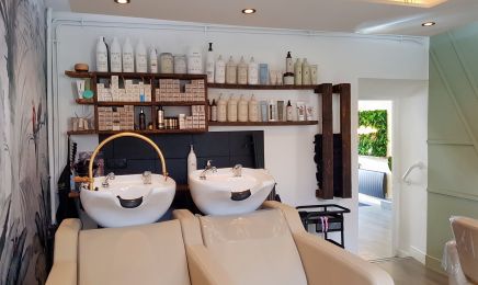Aux temps des cheveux  : Coiffeur à Évreux