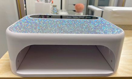 Rainbow Nails : Manucure à Nice