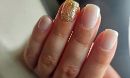 Ongles Enfolie : Institut de beauté à Rieux