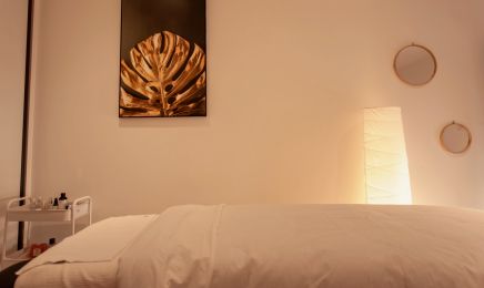 Maison Oreglia-Facialiste : Institut de beauté à La Brède