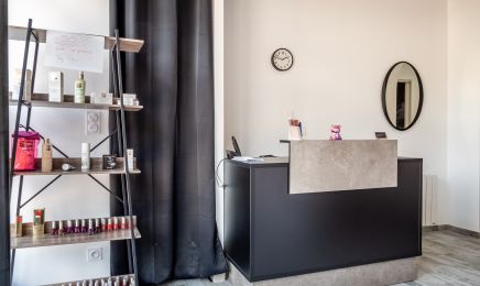 Aux p'tits soins : Manucure à Saint-Bonnet-le-Château