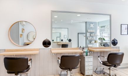 Un Brun d'Elegance  : Coiffeur à Dijon