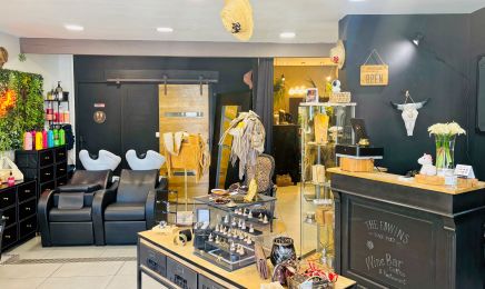 Karoll - Visagiste / Coloriste  : Coiffeur à Saint-Martin-de-Crau