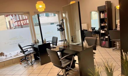 Ramona S.tyle : Friseur in Besigheim
