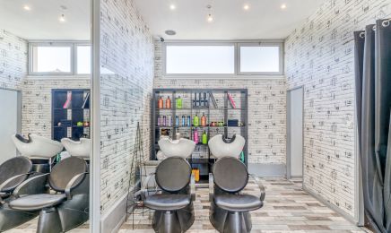 Milton R - Concept : Coiffeur à Jacou