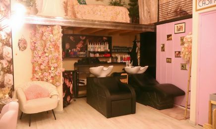 La casa 03 : Coiffeur à Vichy