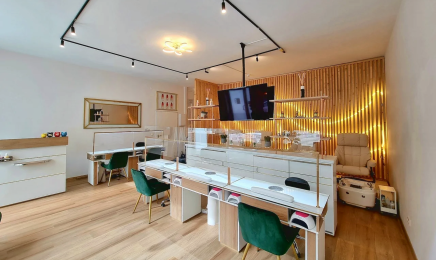 Jeannie - #1 Veganes Nagelstudio in Hamburg: Nagelstudio in Hamburg