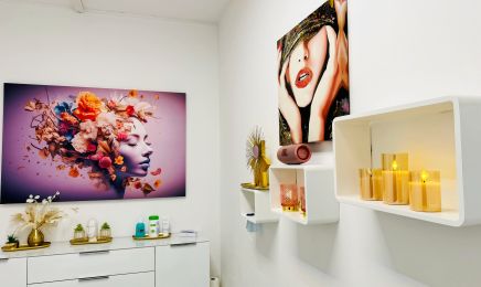 Striking Beautiful Beauty House: Kosmetikstudio in Esslingen am Neckar