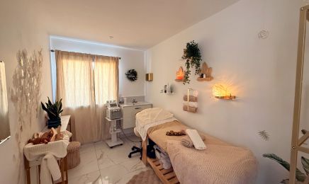 Apparence Dermo par So lindita  : Institut de beauté à Capestang