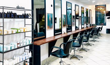 EUGENIE La Rochelle Louis XVII Coiffeurs : Barbier à La Rochelle