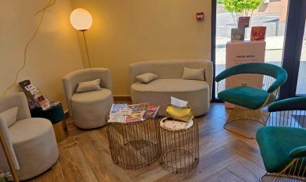 Coco Barber ( Chez Le Salon by Karine MARION ) : Coiffeur à Saint-Julien-en-Saint-Alban
