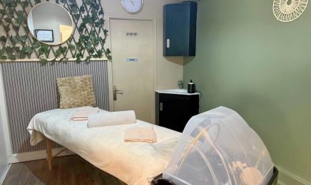 Head Spa institut  : Manucure à L'Aigle