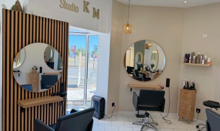 STUDIO KM (anciennement Jeux d'apparence) : Coiffeur à Saint-Germain-du-Puy