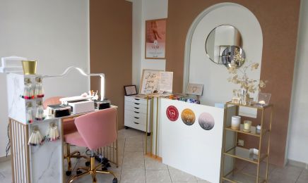 Juste une Paus' : Manucure à Firminy