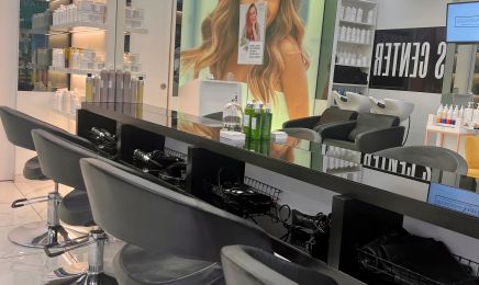 Liss Center Lyon 6 : Coiffure - Lissage - Extension cheveux : Manucure à Lyon