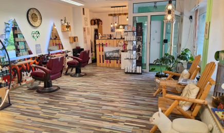Haarstudio Light by Jennifer Bastkowski: Friseur in Kaiserslautern