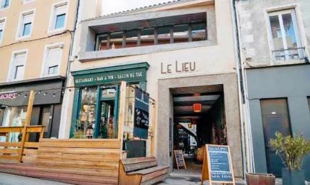 Lignes : Institut de beauté à Annonay