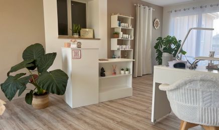 Dulce Hora : Institut de beauté à Bignoux