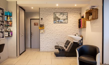Salon Carré Blond : Coiffeur à Mantoche
