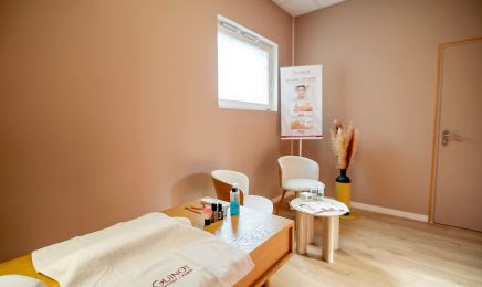 Naïa Institut : Coiffeur à Pouilley-les-Vignes