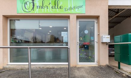 Ombr’elle Esthétique : Manucure à Étoges