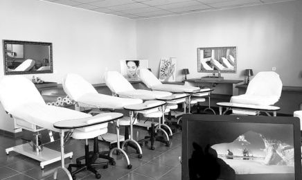 Lycée Le Rocher : Manucure à Salon-de-Provence