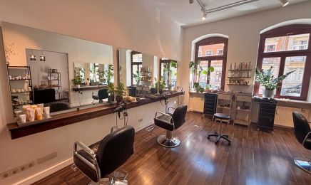 Lunaria Coiffeur: Friseur in Dresden