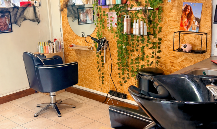 GB Bomb’s & Palm’s Studio : Coiffeur à La Moutonne