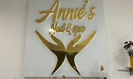 Annie’s Nails & Spa: Nagelstudio in Düsseldorf