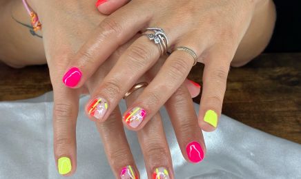 Ongles et Strass : Manucure à Aucaleuc
