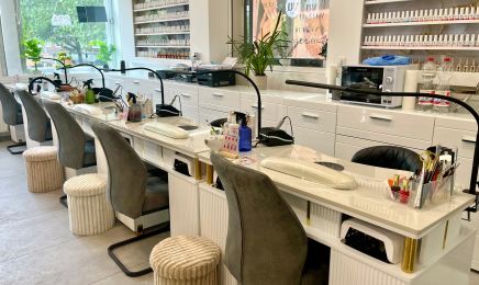 Vu nails: Nagelstudio in Hamburg