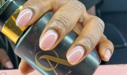 Ongles et Sérénité : Manucure à Talence