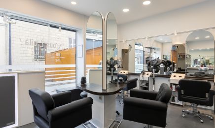 Nous Voilà : Coiffeur à Compiègne