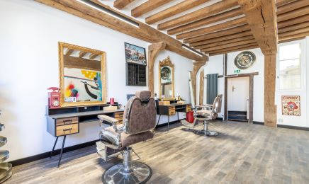 LES HOMMES ONT LA CLASSE - Houdan : Barbier à Houdan