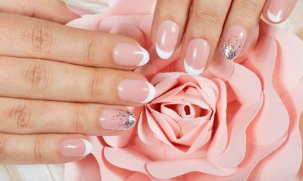 MEL BEAUTY BIEN ÊTRE : Manucure à Voiron