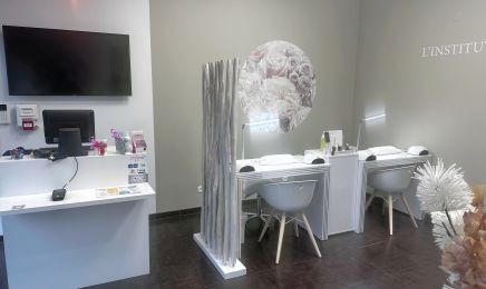 Esthetic Center - Champniers : Institut de beauté à Champniers