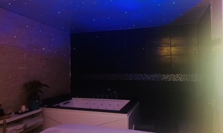 Tuina Home ( Massage ancestral shiatsu ) : Institut de beauté à Paris