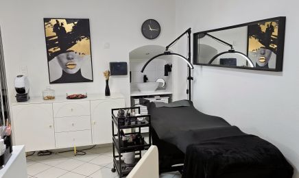 AK Beauty Prestige : Manucure à Castres