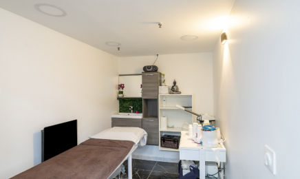 MS CENTRE DE BEAUTÉ INDIEN - COURBEVOIE  : Manucure à Courbevoie