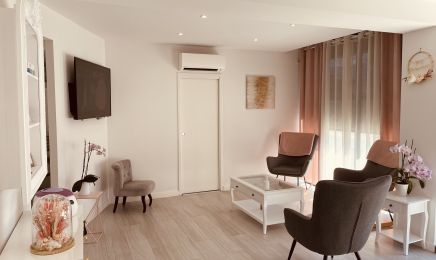 POz Manucure  : Institut de beauté à Mezzavia