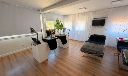 Lashes & Styles : Manucure à Saint-Mitre-les-Remparts