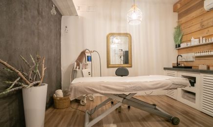 Institut Azenaïs Centre LPG et Drainage Lymphatique : Institut de beauté à Draguignan