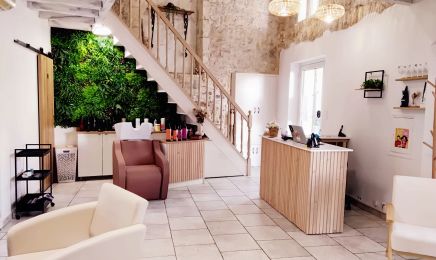L&R : Coiffeur à Jonquières-Saint-Vincent