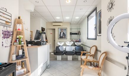 Coiffure m&co mixte  : Coiffeur à Bouillargues