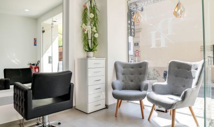 DH By Ahlem  : Coiffeur à Antibes